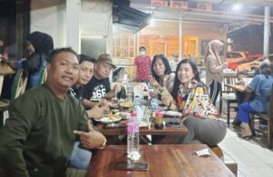 Oplus_0